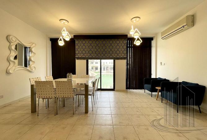 987010 - Property Image 3