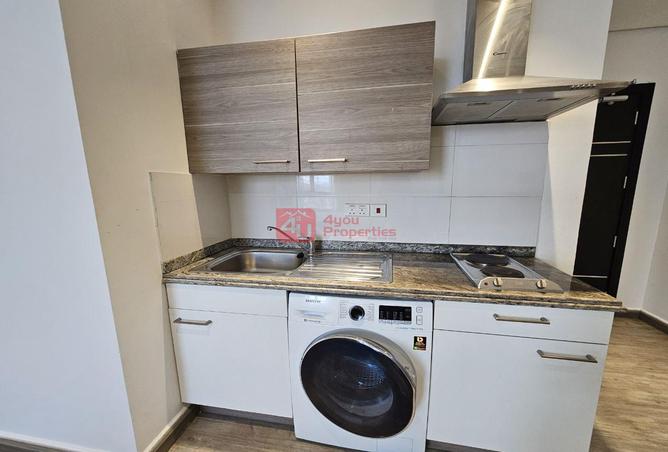 987571 - Property Image 3