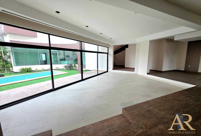 982344 - Property Image 3