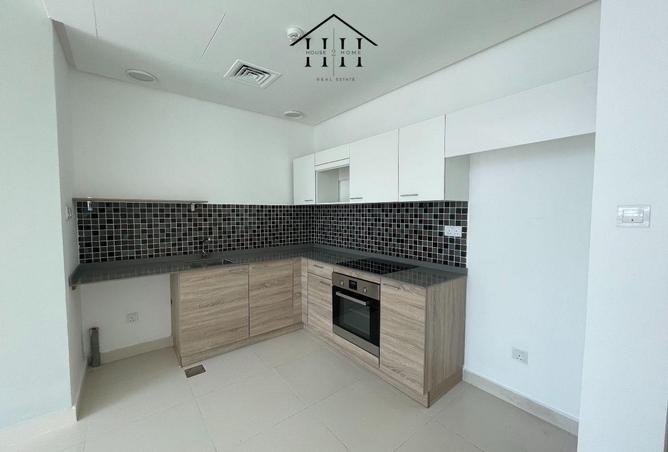 981687 - Property Image 2