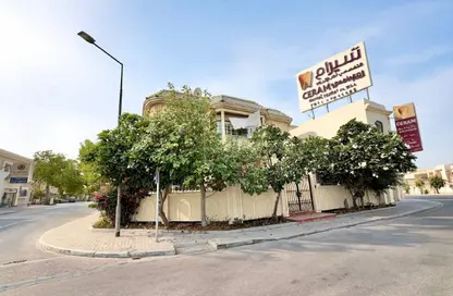 وحدة طبية - استوديو - 4 حمامات للبيع في الزنج - المنامة - محافظة العاصمة