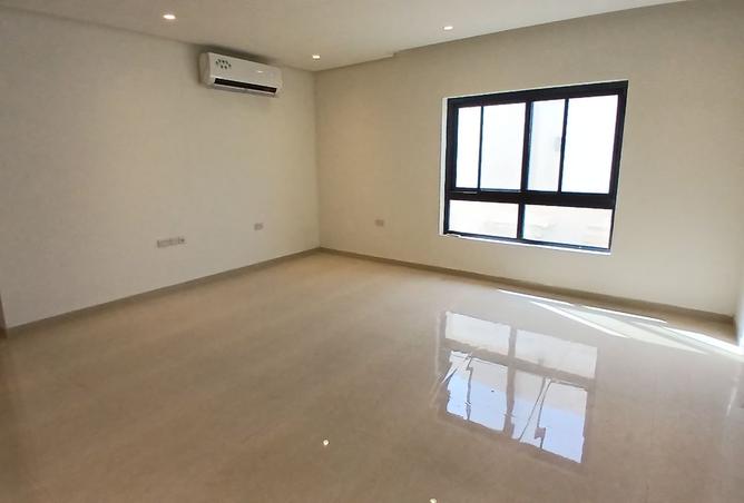 957996 - صورة العقار 2