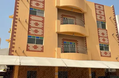 عمارة بالكامل - 8 غرف نوم - 8 حمامات للبيع في النويدرات - المحافظة الوسطى
