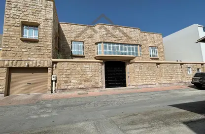 Villa - 7 Bedrooms - 7+ Bathrooms for sale in Arad - Muharraq Governorate