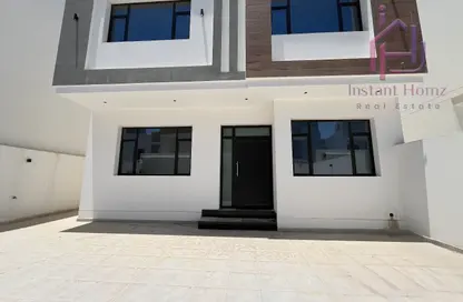 Villa - 4 Bedrooms - 5 Bathrooms for sale in Shahrakan - Northern Governorate
