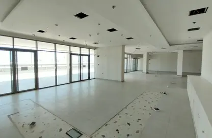 Shop - Studio for rent in Busaiteen - Muharraq Governorate