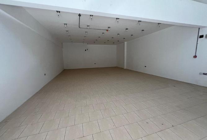 958235 - Property Main Image