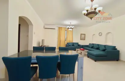 Apartment - 2 Bedrooms - 2 Bathrooms for rent in Al Juffair - Capital Governorate