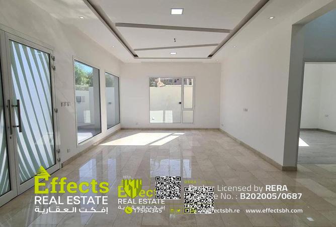 887539 - Property Image 2