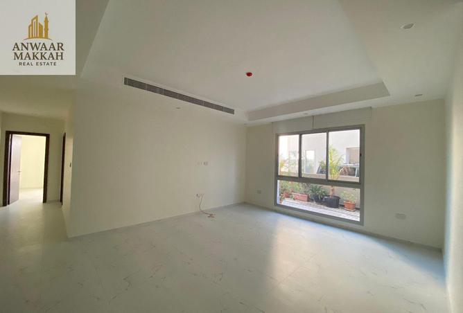 965483 - Property Image 2