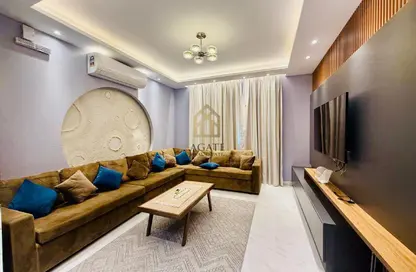 Apartment - 3 Bedrooms - 4 Bathrooms for rent in Busaiteen - Muharraq Governorate