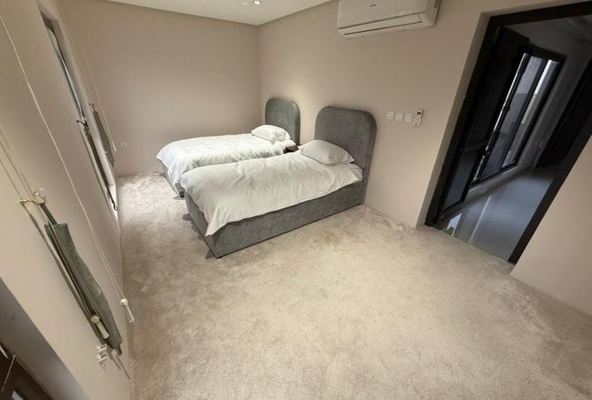 946606 - Property Image 2