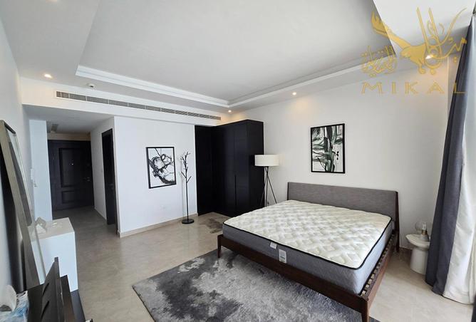 975304 - Property Image 2