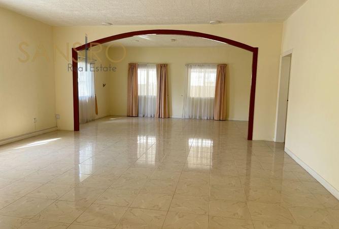 951434 - Property Image 2