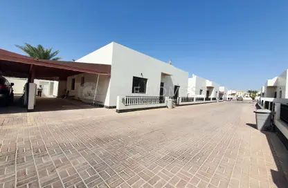 فيلا - 3 غرف نوم - 3 حمامات للايجار في سار - المحافظة الشمالية