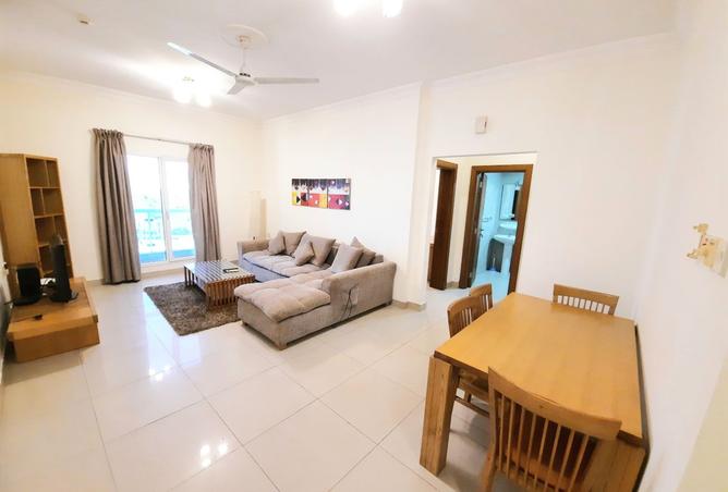 963302 - Property Image 2