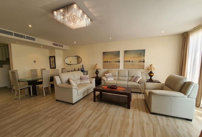 979445 - Property Image 3