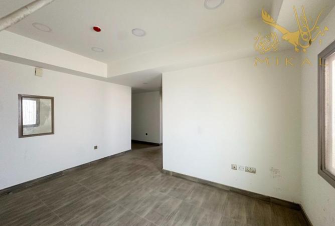 970482 - Property Image 2