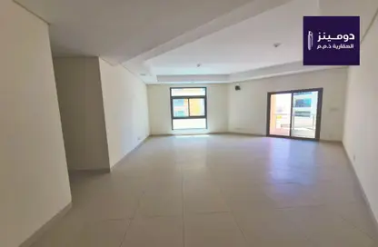 Empty Room image for: Apartment - 3 Bedrooms - 2 Bathrooms for sale in Isa Town - Central Governorate, Image 1