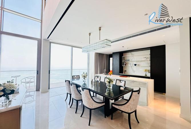 985218 - Property Image 2