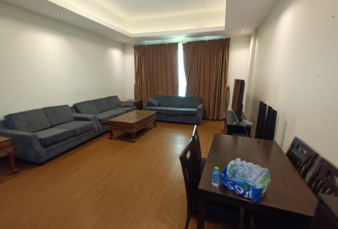 954521 - Property Image 2