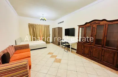 Apartment - Studio - 1 Bathroom for rent in Al Juffair - Capital Governorate
