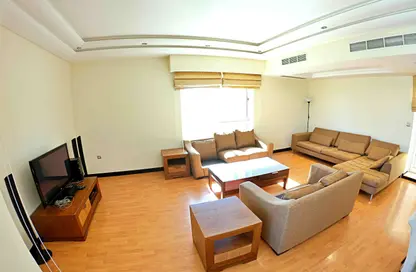 Apartment - 3 Bedrooms - 5 Bathrooms for rent in Abraj Al Lulu - Manama - Capital Governorate