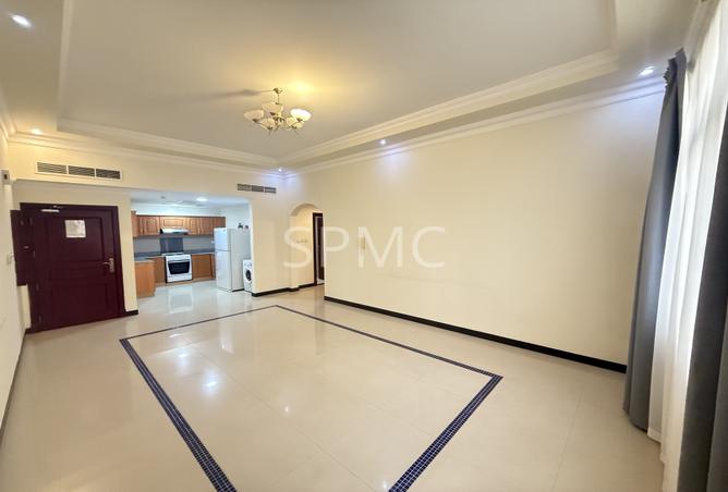 981355 - Property Image 2