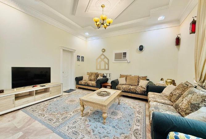 962448 - Property Image 2