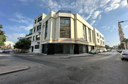 Show Room - Studio - 2 Bathrooms for rent in Salmaniya - Manama - Capital Governorate