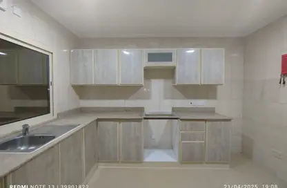 Apartment - 2 Bedrooms - 2 Bathrooms for rent in Al Burhama - Manama - Capital Governorate