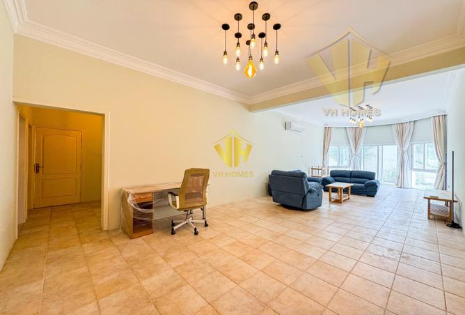 962512 - Property Image 2