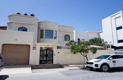 Outdoor House image for: Villa - 5 Bedrooms - 5 Bathrooms for rent in Galali - Muharraq Governorate, Image 1