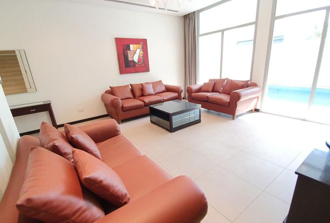 988608 - Property Image 2