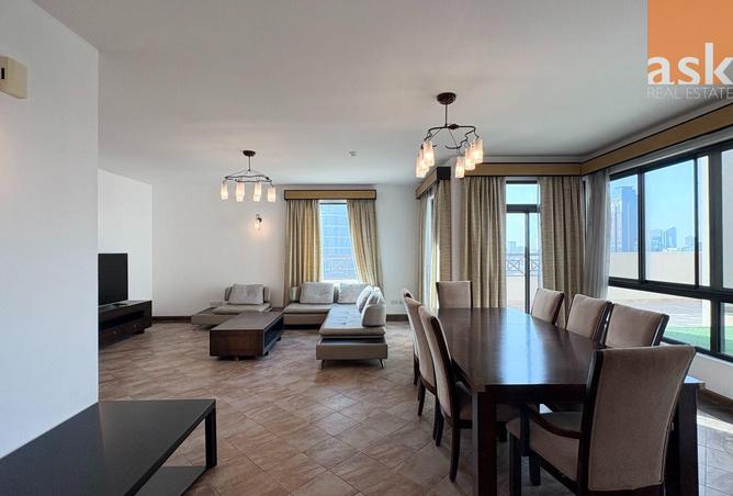 985733 - Property Image 2