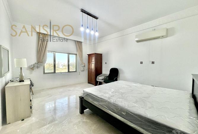 981185 - Property Image 3