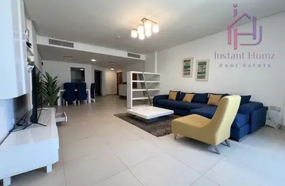 Apartment - 2 Bedrooms - 3 Bathrooms for rent in Al Juffair - Capital Governorate