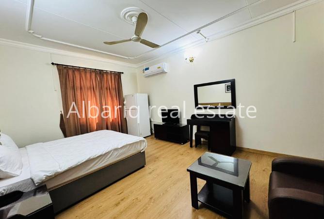 953674 - Property Image 2