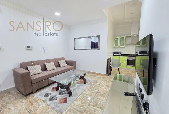 982384 - Property Image 3