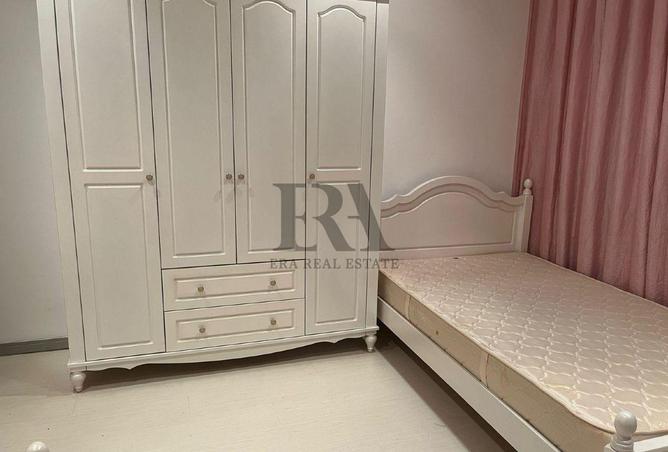 987241 - Property Image 3