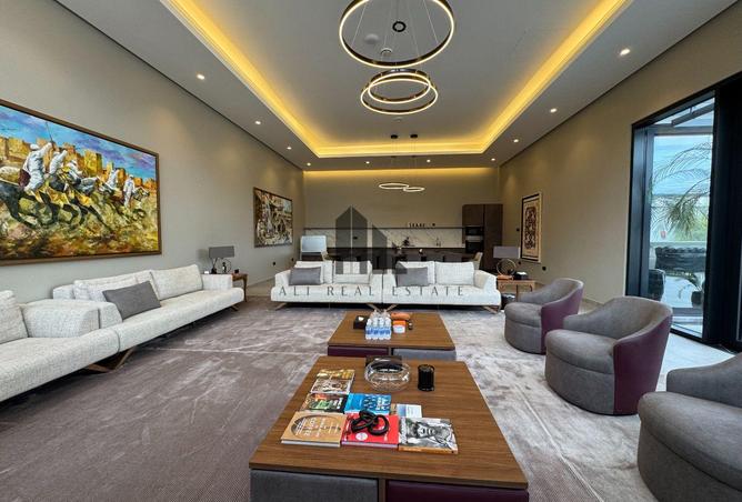 975025 - Property Image 2