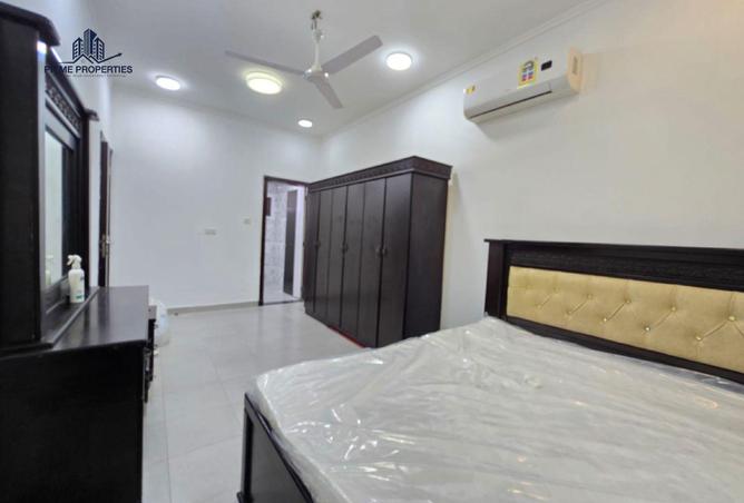 988592 - Property Image 3