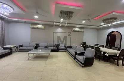 فيلا - 7 غرف نوم - 8 حمامات للبيع في الحد - المحرق