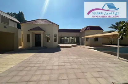 Villa - 5 Bedrooms - 6 Bathrooms for rent in Hamad Town - Northern Governorate
