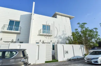 فيلا - 3 غرف نوم - 3 حمامات للايجار في عالي - المحافظة الوسطى