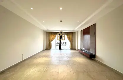 شقة - 3 غرف نوم - 4 حمامات للبيع في الحد - المحرق