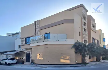Villa - 7 Bedrooms - 7 Bathrooms for sale in Malkiyah - Northern Governorate