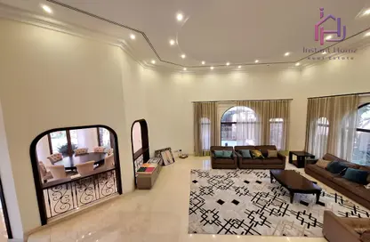 Villa - 4 Bedrooms - 6 Bathrooms for rent in Al Jasra - Northern Governorate