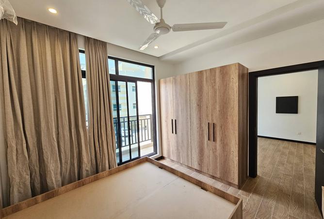 950546 - Property Image 2