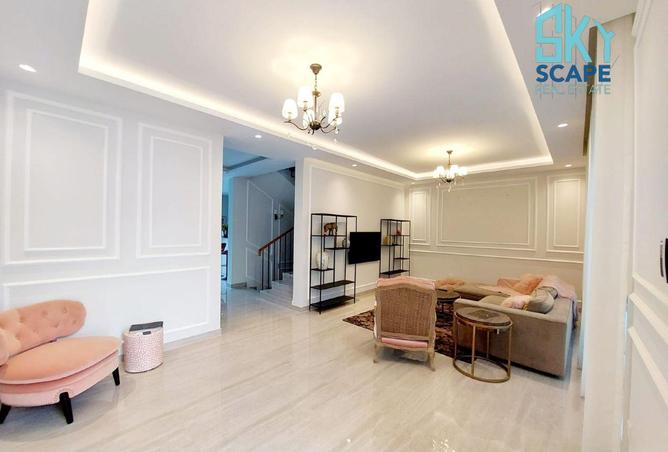 982944 - Property Image 2